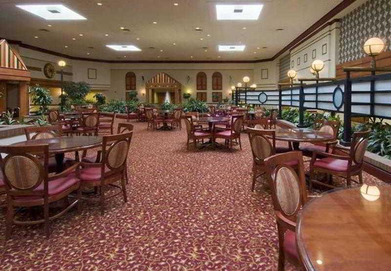 Marriott Cincinnati Northeast Mason Restaurant bilde
